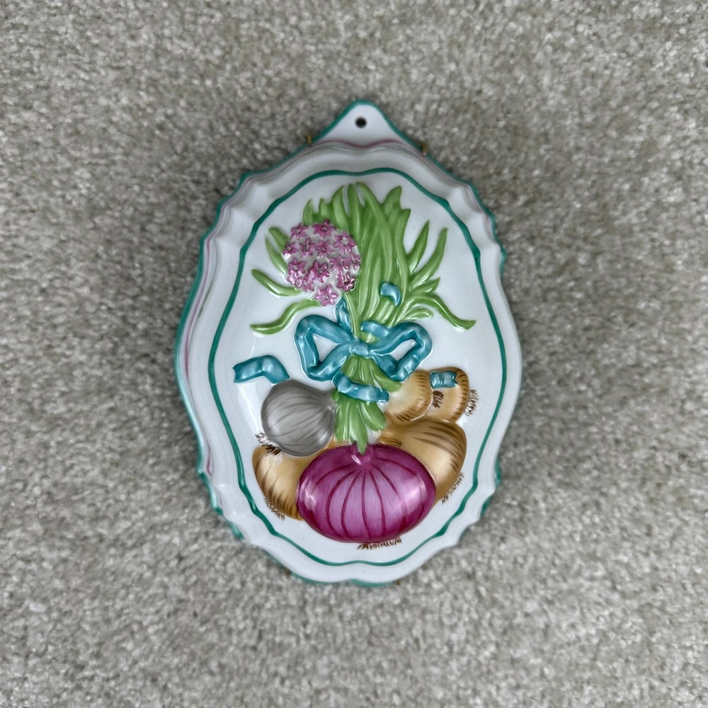Franklin Mint Le Cordon Bleu 1986 Glazed Ceramic Onion Garlic Jello Mold Decor